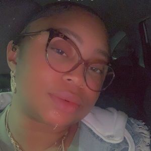 Meet your Posher, Mariah